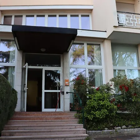 Monika 725 Relax Apartman Garda